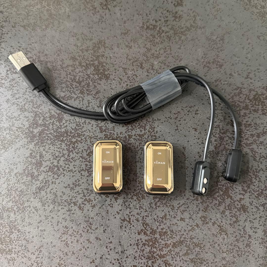 YA-MANデザインリフトモア本体【目元シート3セット、充電器、取説他付属】