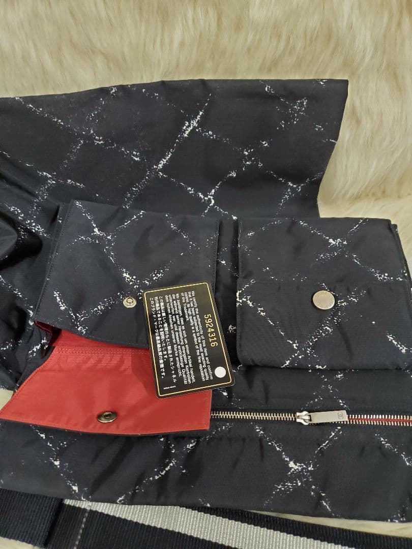 CHANEL シャネル　ウエストポーチ　ボディバッグ