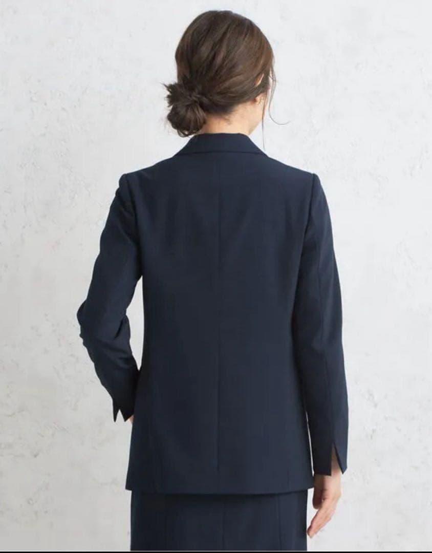 11月末までAOKI パウダリーストレッチツイル ダブルジャケット セットアップ