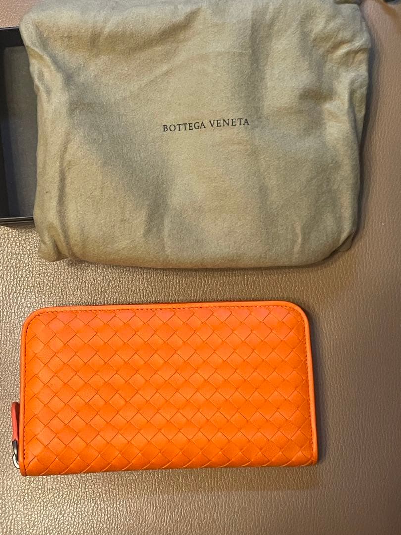 Bottega Veneta オレンジ 長財布