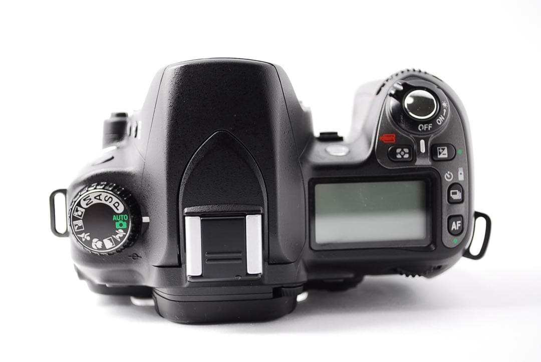 色鮮やかなCCDセンサー✨Nikon D80✨デジタル一眼レフカメラ