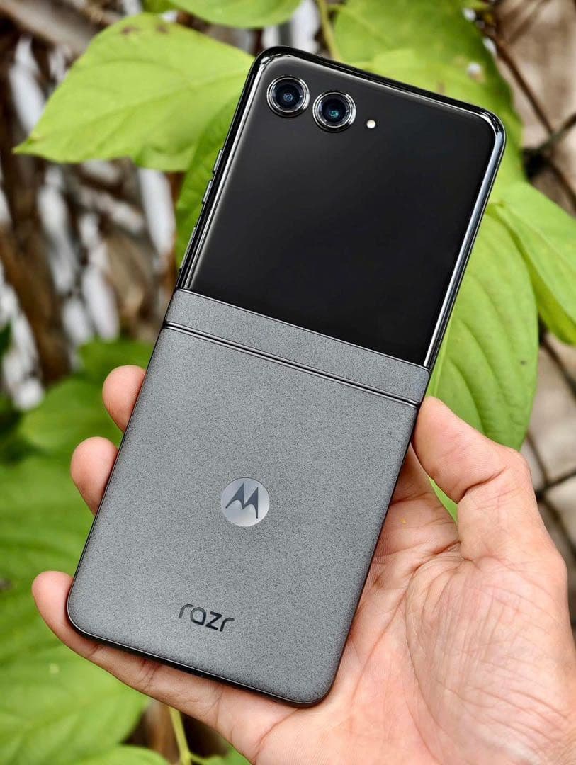 Motorola razr 50 グレー 本体のみ（箱なし）