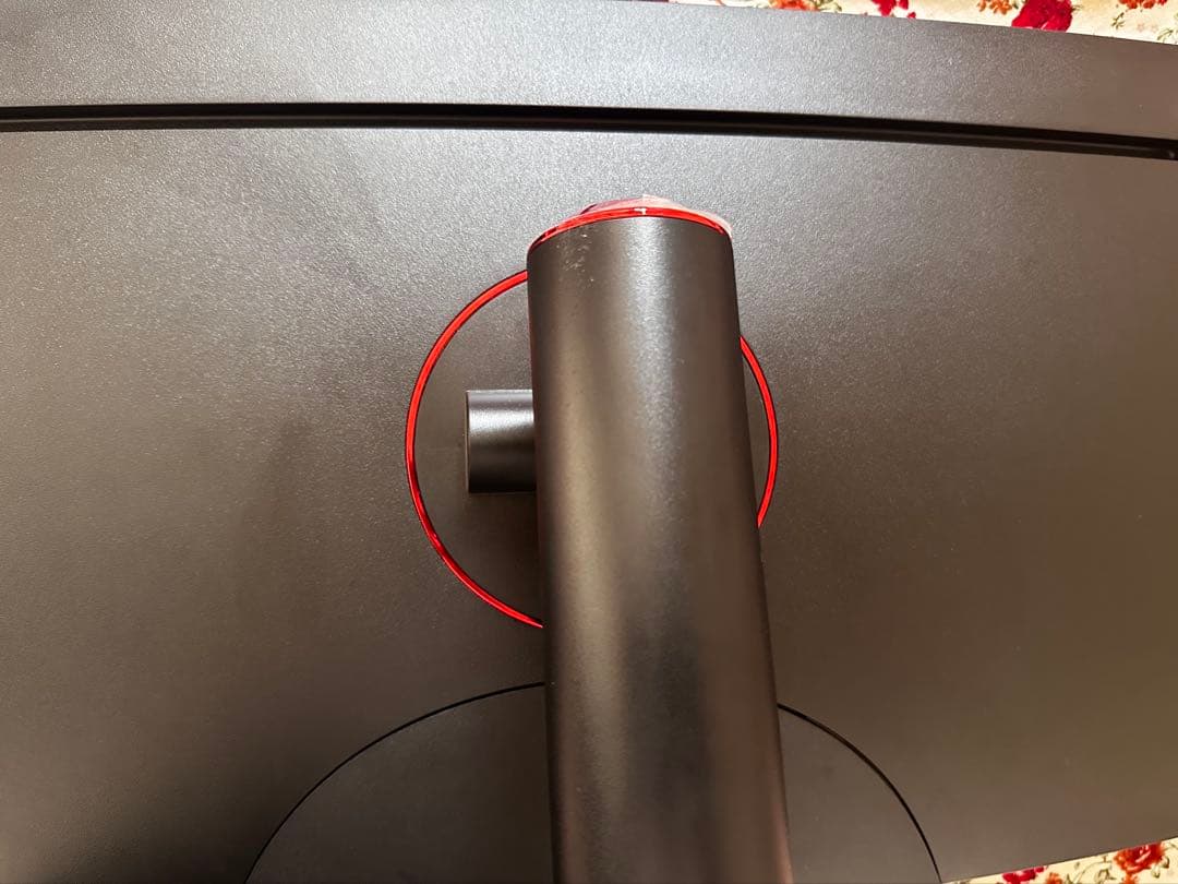 湾曲モニター 大画面 黒