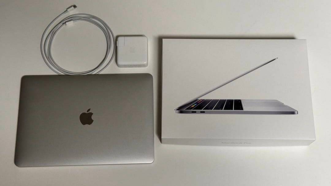 MacBook Pro 2018 おまけ付き 8GB/256GB