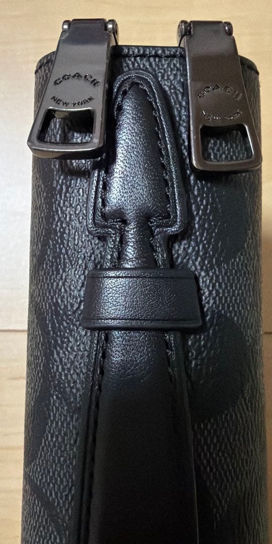 コーチ ダブルジップ トラベル オーガナイザー・シグネチャー キャンバス 長財布