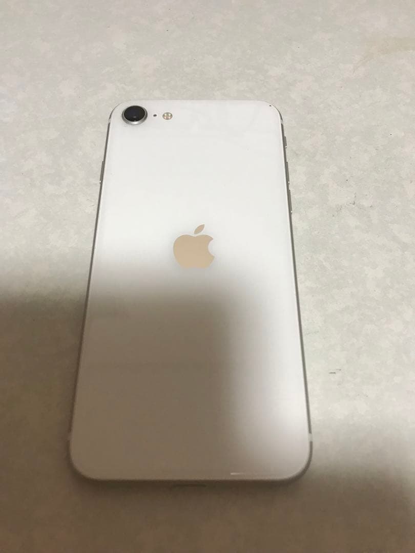 iPhone SE第2世代ホワイト　64GB