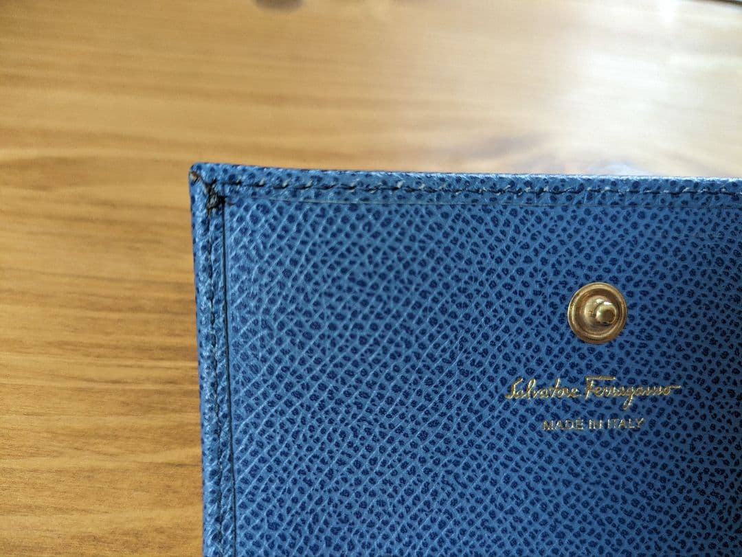 フェラガモ　ブルー　レザー　カード入れ　名刺入れ 　Ferragamo