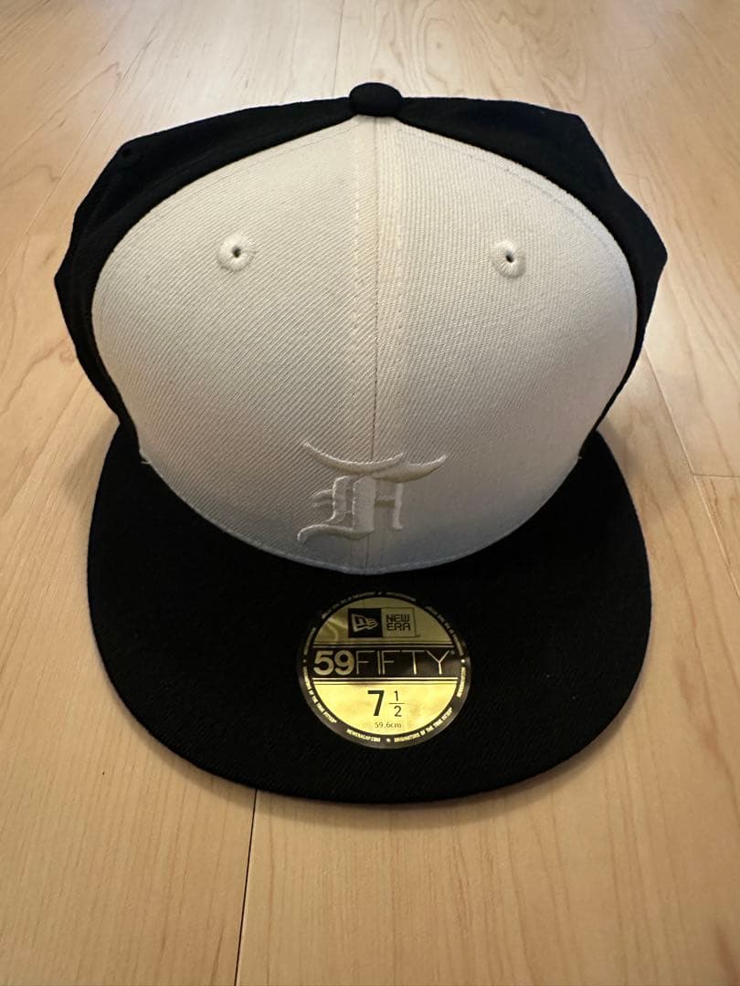 @専用　FEAR OF GOD newera 7 1/2 ホワイト/ブラック