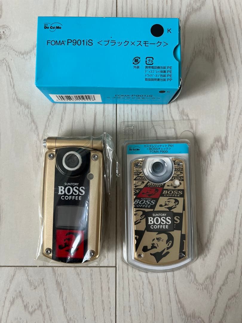 使用可能❔FOMA P901iS BOSSチェック docomo 携帯電話 限定
