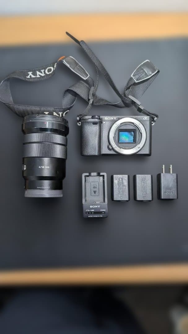 ひ*り様 SONY α6300 デジタル一眼レフカメラ レンズ18-105mm