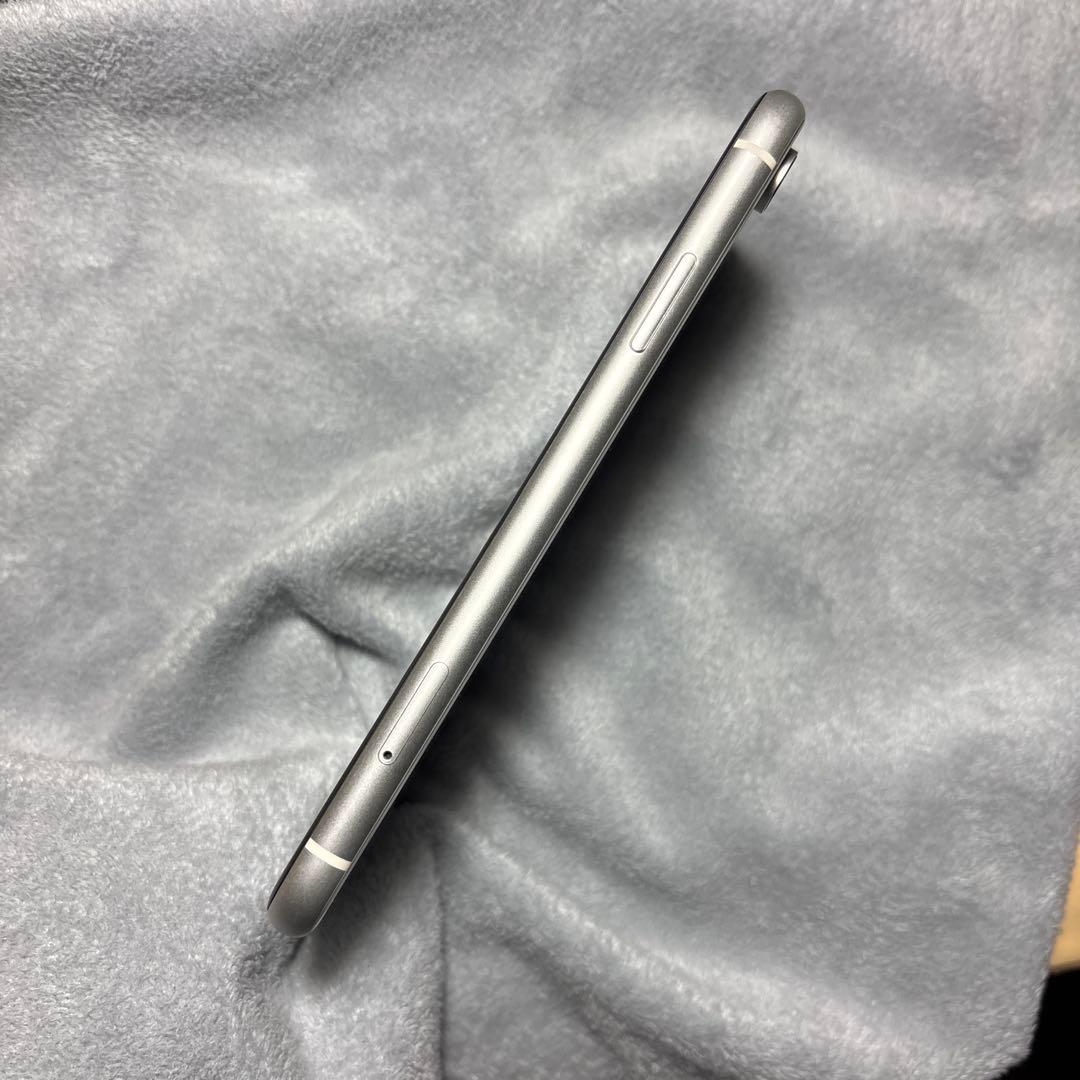 美品Apple iPhone XR ホワイト バッテリー91%