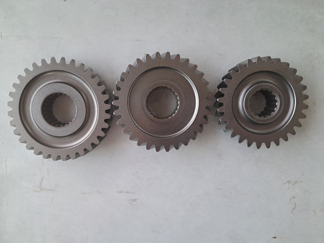 TRDクロスミッション C56•C52用タイプB中古② テスト予選307Km使用