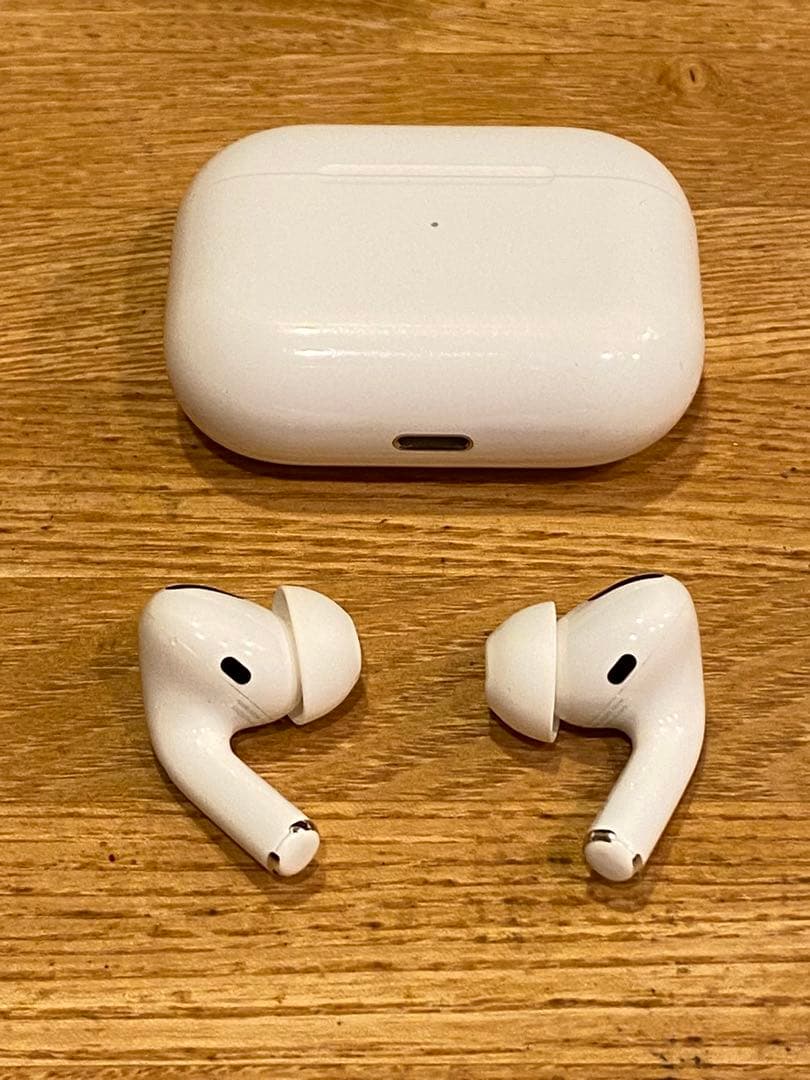 エアポッズプロ　AirPods Pro Appleワイヤレスイヤホン第一世代