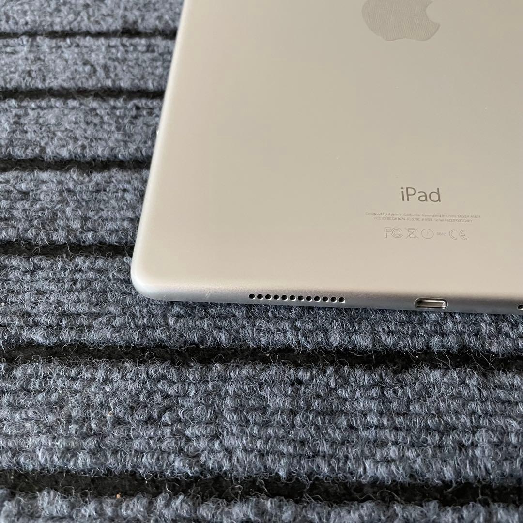 35【早い者勝ち】 iPad Pro 9.7 32GB Wi-Fiシルバー