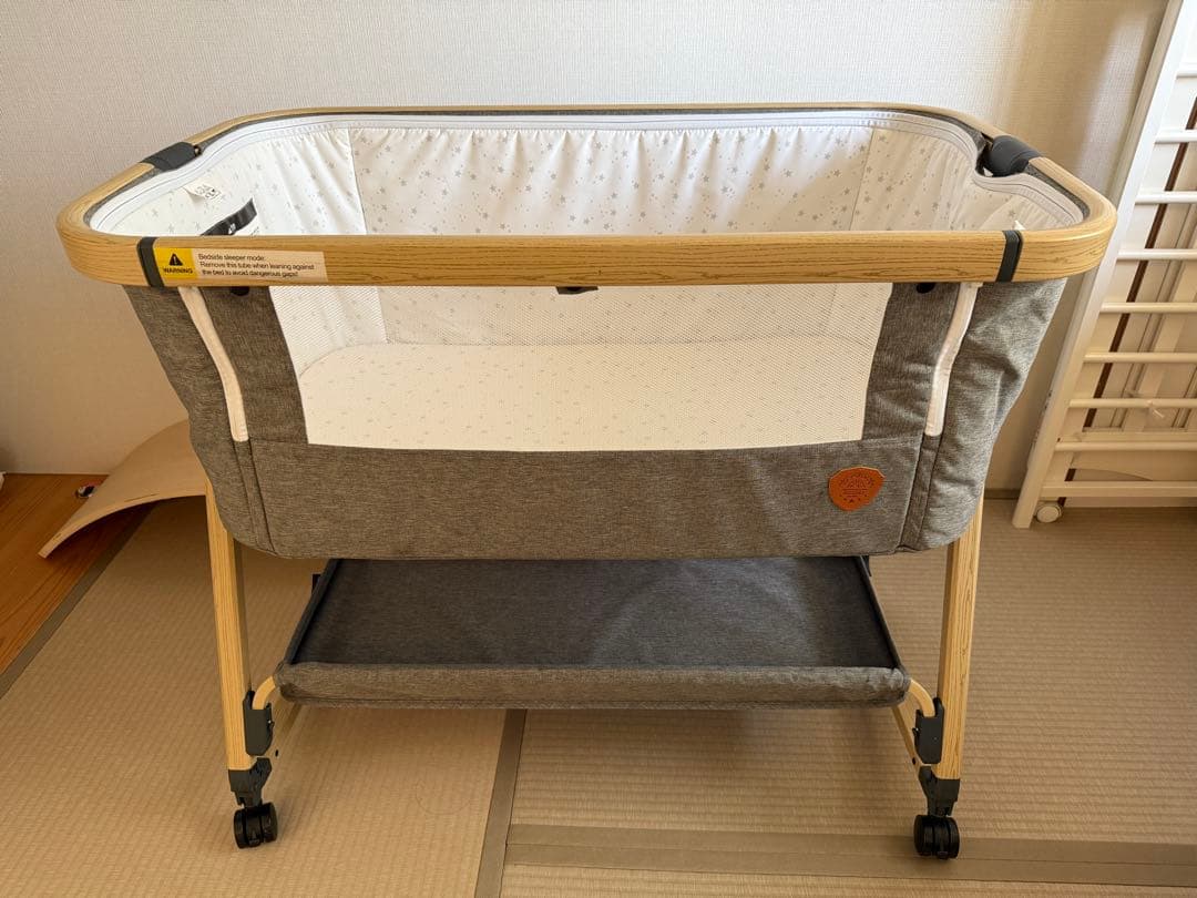 折りたたみベビーベッド キャスター付き