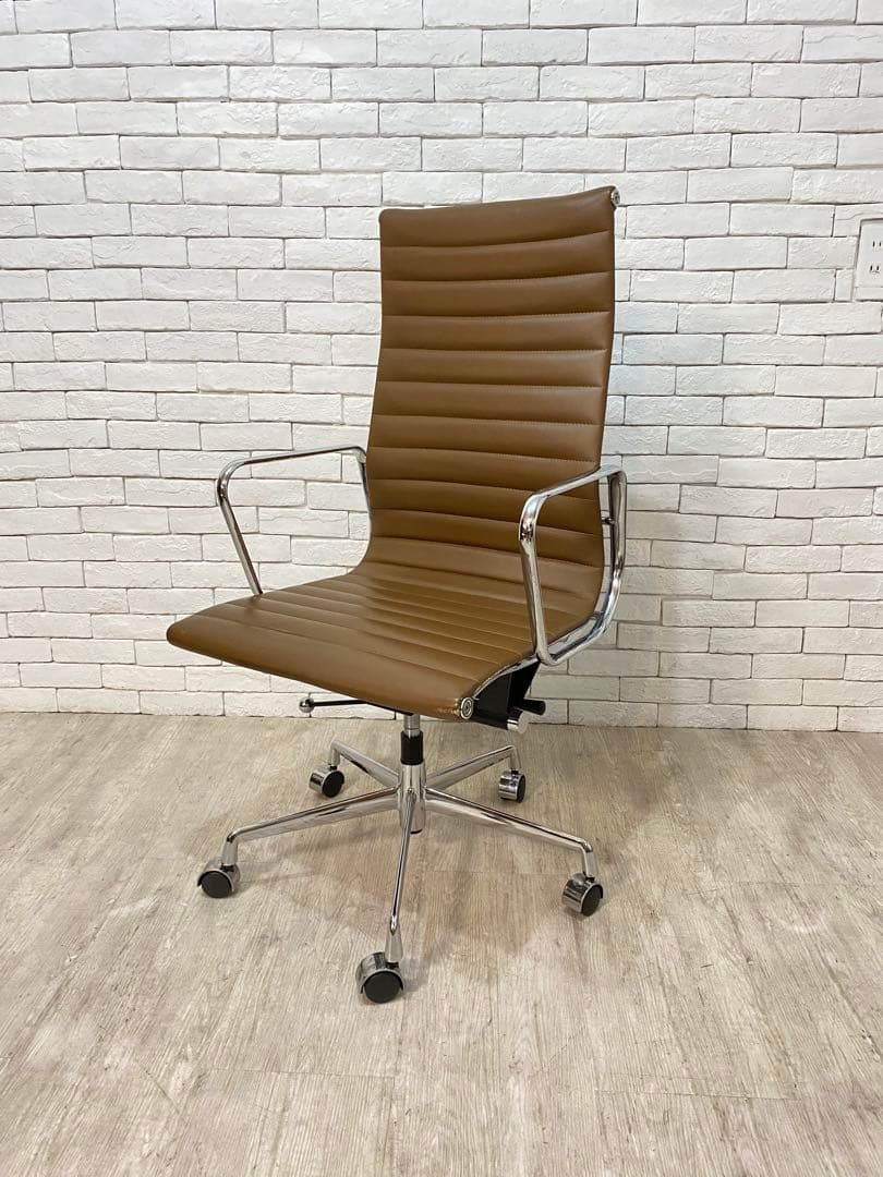 【東京都23区配送無料】ハーマンミラー　イームズ　アルミナム　チェア　椅子　イス