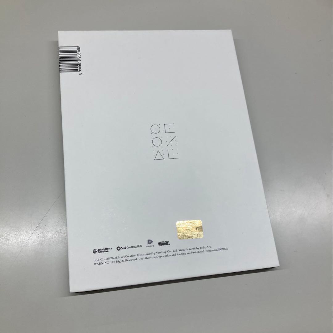 今月の少女 LOONA / ++ 限定盤 B