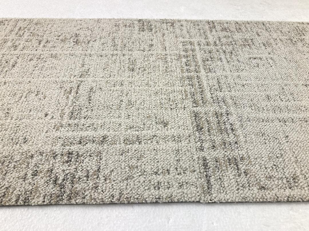 アムル　タイルカーペット５４枚　新品・未使用　国内メーカー　アウトレット