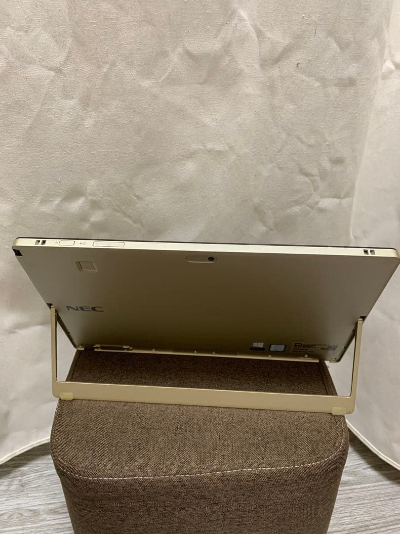 タブレットPC Core m3 SSD128GB メモリ4GB Win11