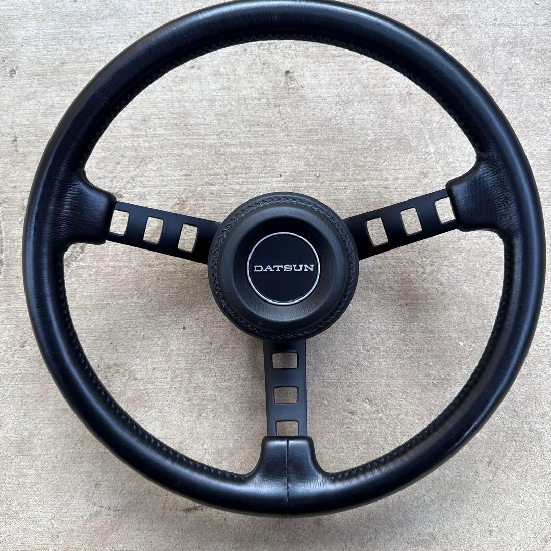 鬼*族様 DATSUNハンドル