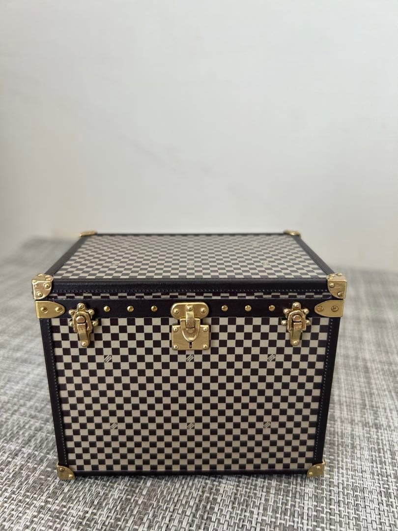希少　LOUIS VUITTON VIP顧客ノベルティダミエ小物入れ　箱無し