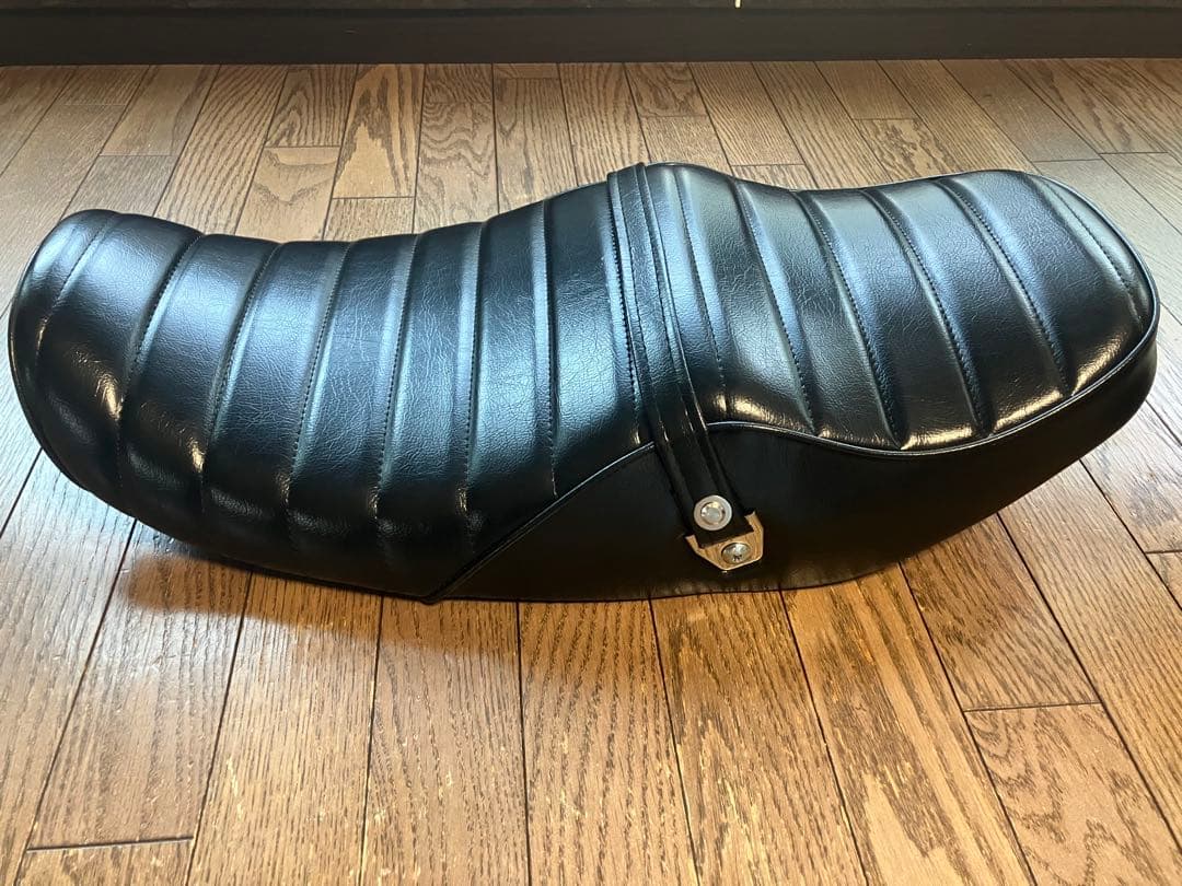 カワサキ ゼファー1100/RS用 タックロールシート アンコ抜き ZEPHYR