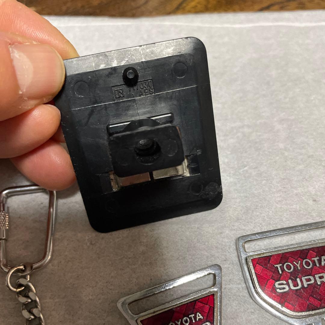 Ｎ*ち様 TOYOTA SUPRA エンブレムキーリングセット