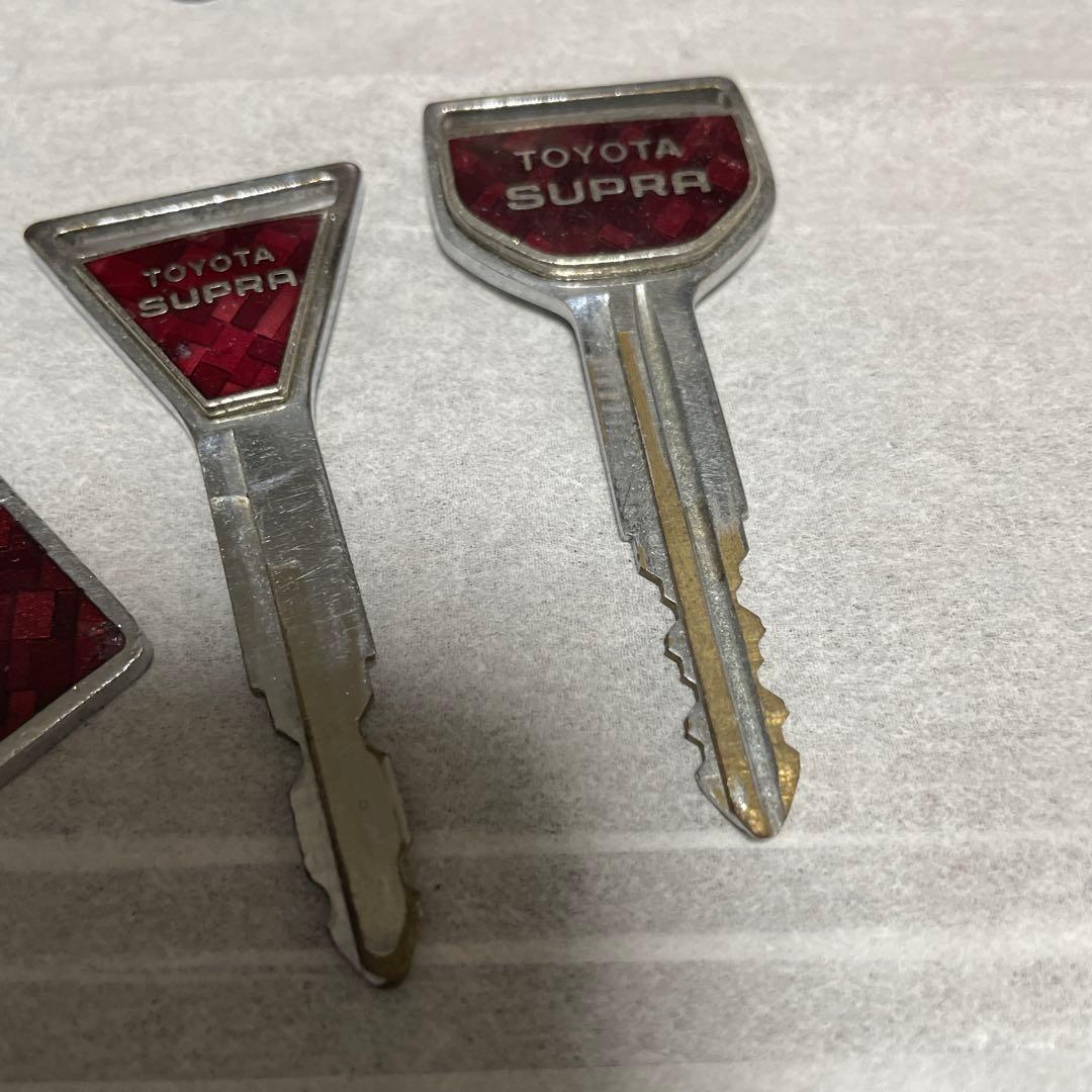 Ｎ*ち様 TOYOTA SUPRA エンブレムキーリングセット