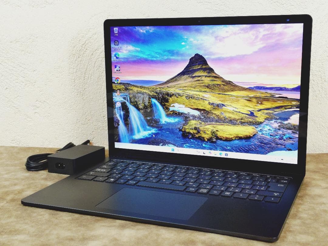 Surface Laptop 3 第10世代Core i5、Office搭載