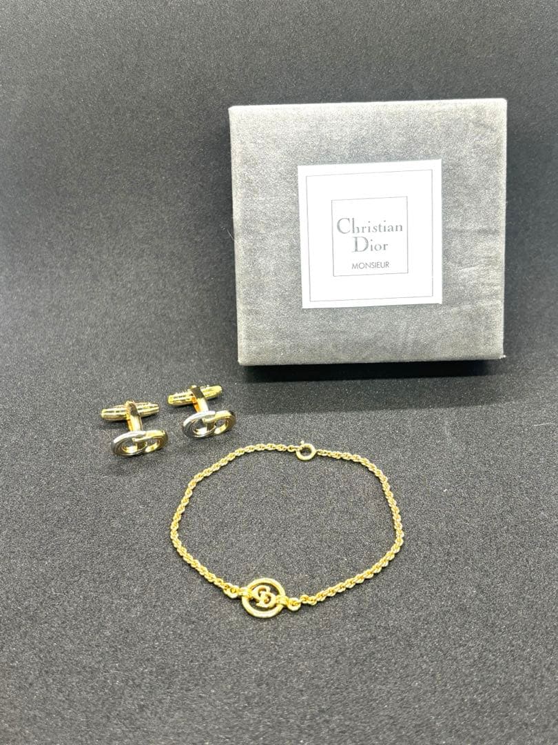 Christian Dior カフスボタンとブレスレットセット