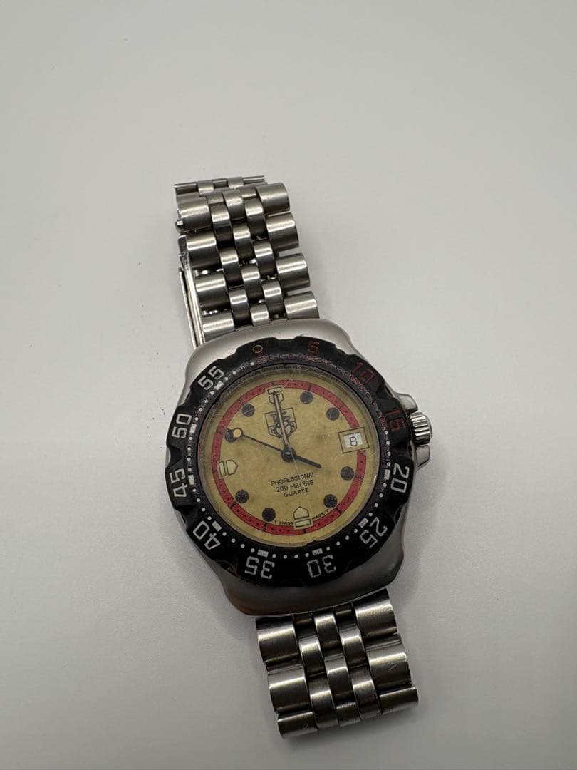 タグホイヤー WA1411 プロフェッショナル 200mクオーツ 腕時計