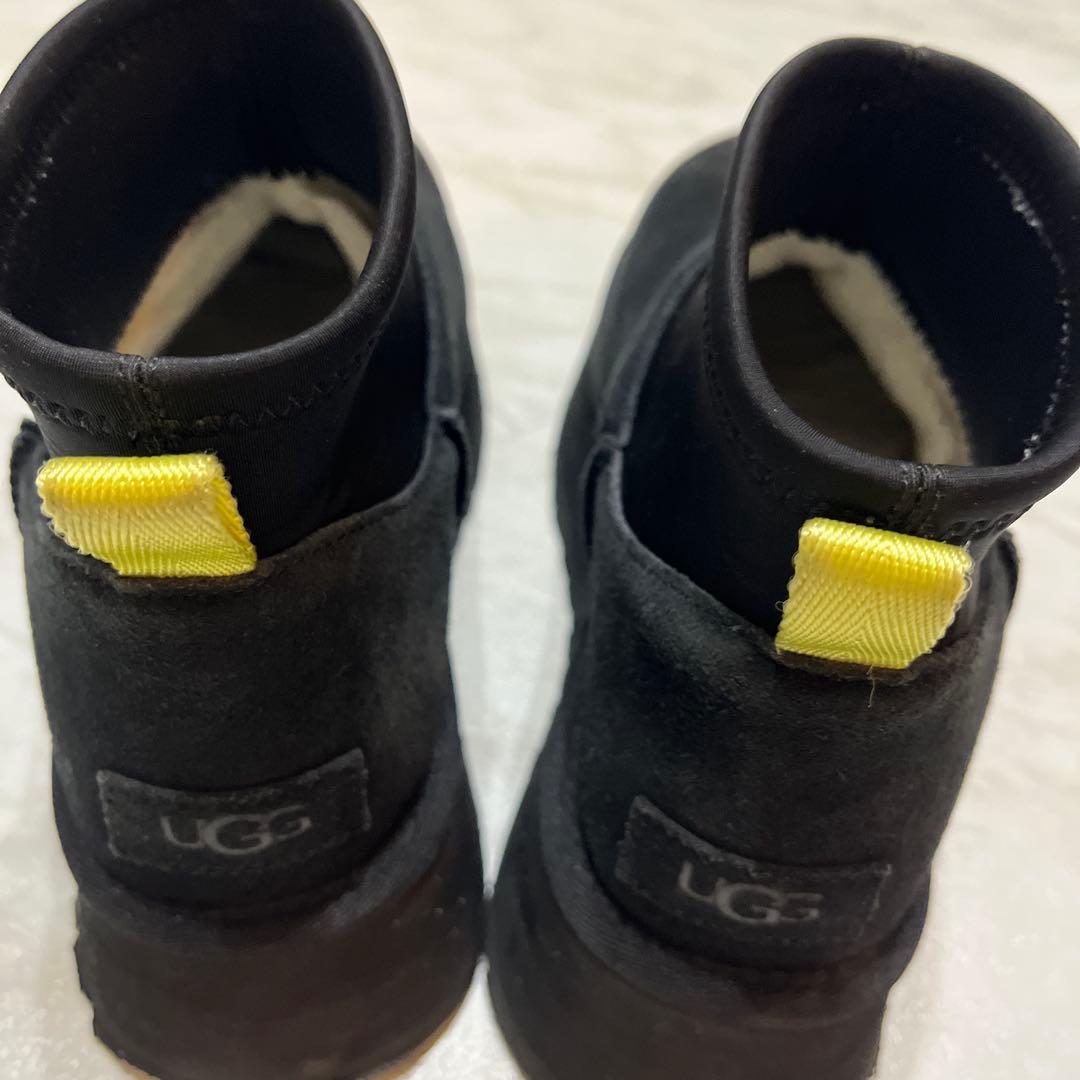 UGG Classic Mini Dipper ブラック 24cm