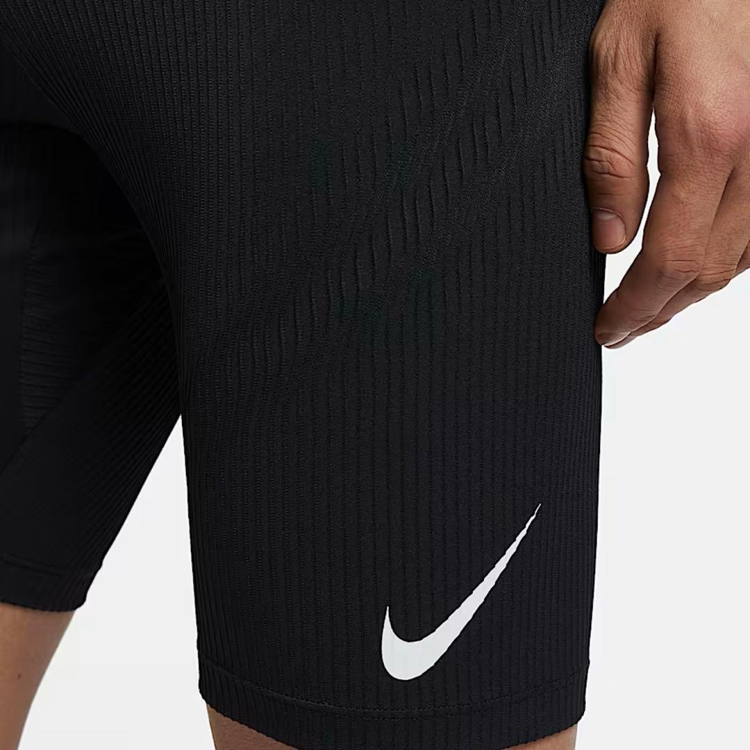 ナイキ　エアロスイフト　ハーフタイツ　サイズM