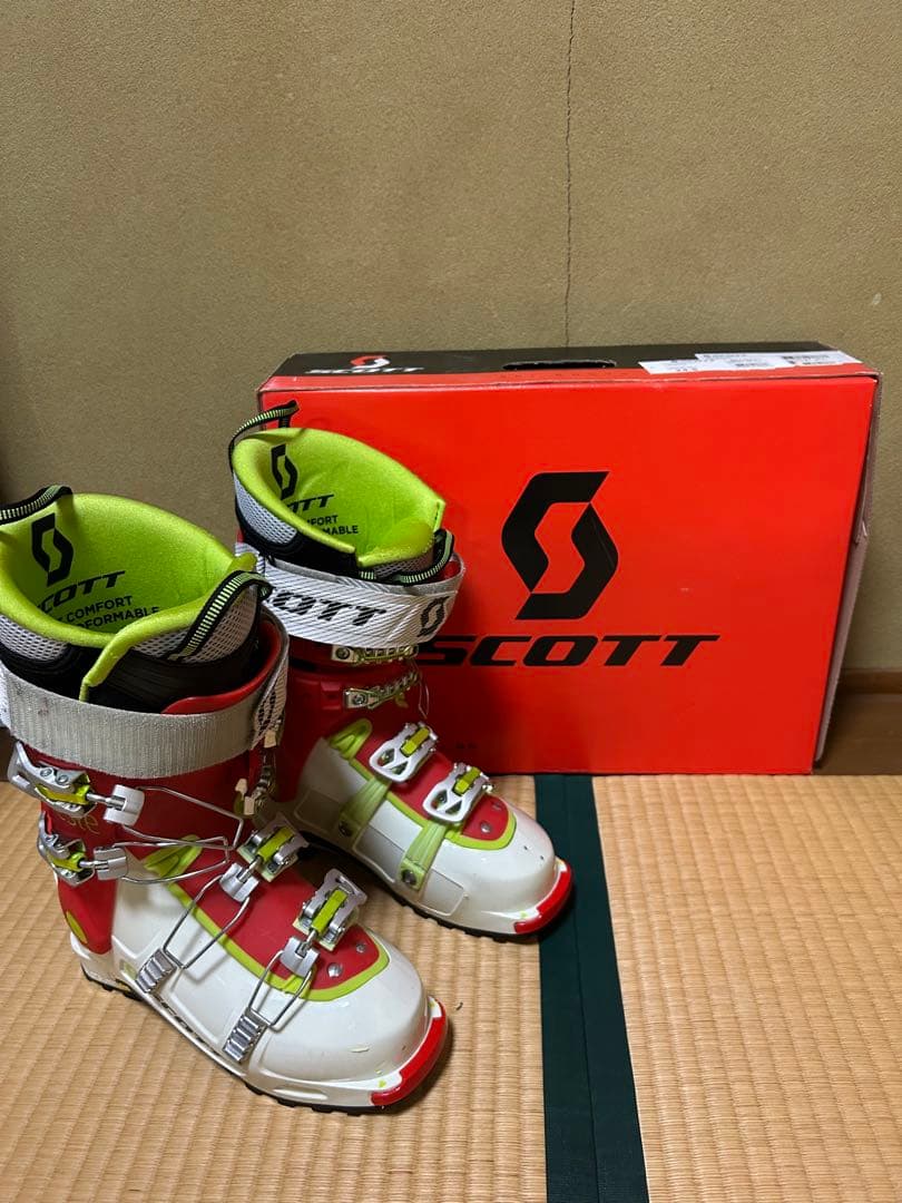 【新品未使用】SCOTT 女性用スキーブーツ 24.5