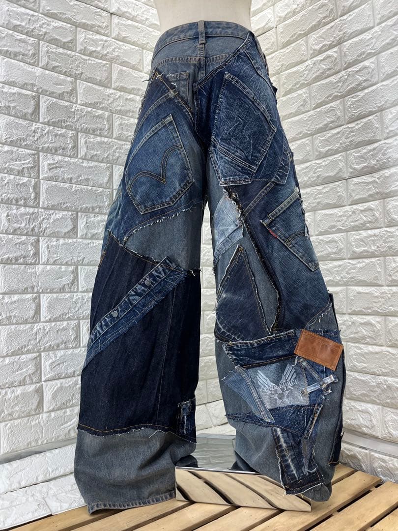 リメイクデニム　バレルレッグ　カーブ　パンツ