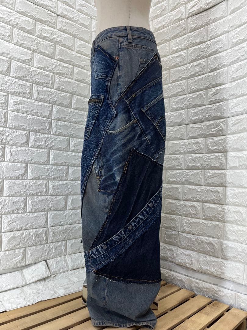 リメイクデニム　バレルレッグ　カーブ　パンツ