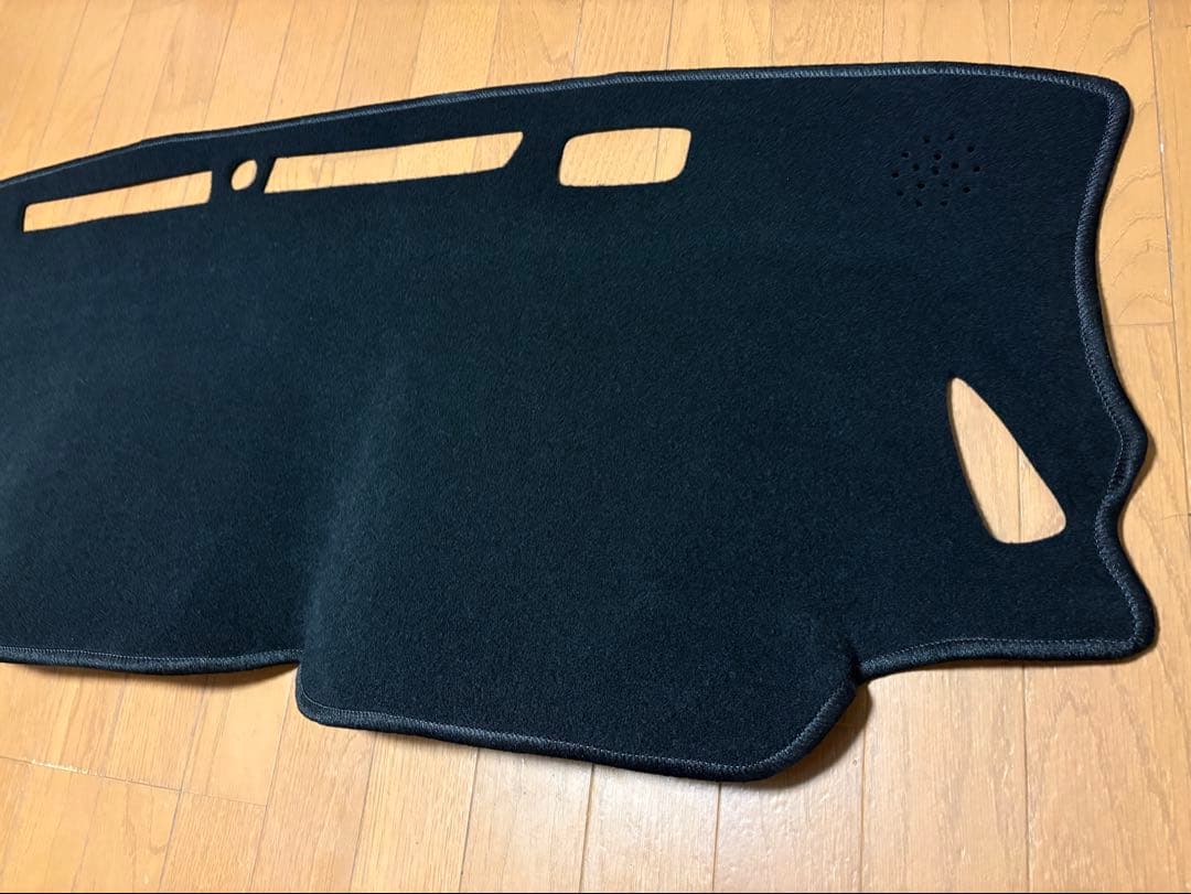 Sunlandスバル レヴォーグ VN系 専用 ダッシュボードマット