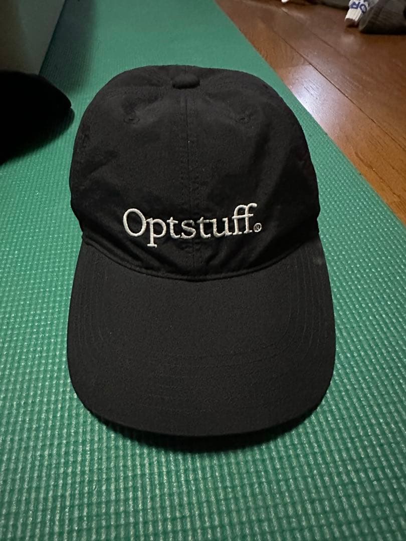 Optstuff 黒キャップ