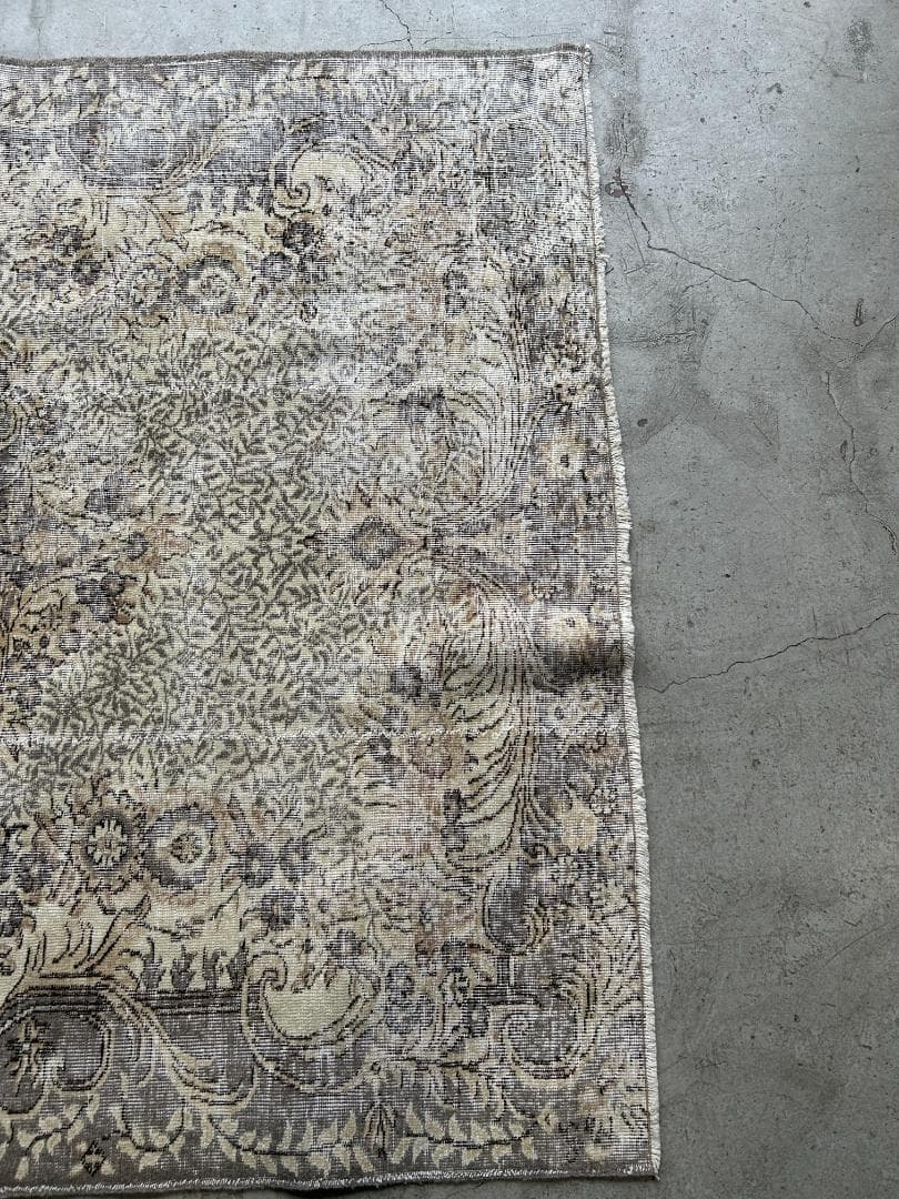 【Vintage rug】オーバーダイ｜194 x 279 cm｜トルコラグ