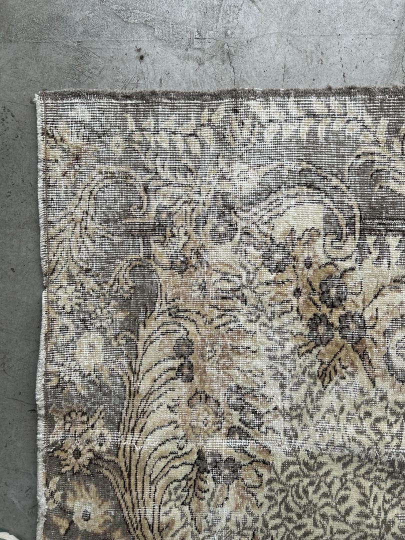 【Vintage rug】オーバーダイ｜194 x 279 cm｜トルコラグ