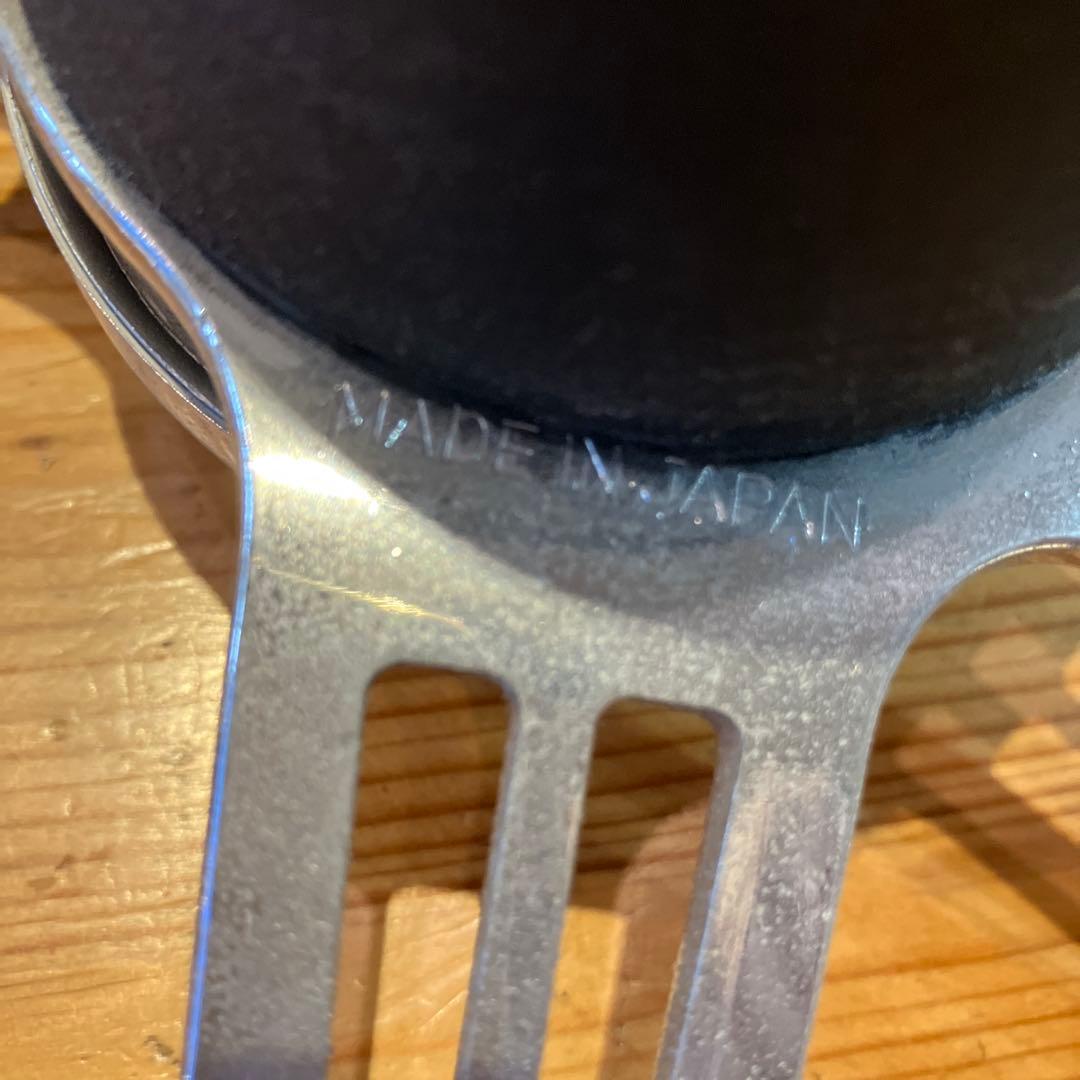 シルバー 3スポーク ステアリング 本体 ステアリングサイズ　35です。