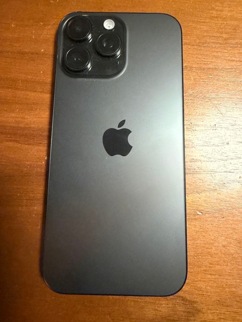 Apple iPhone 16 Pro Maxブラックチタニウム