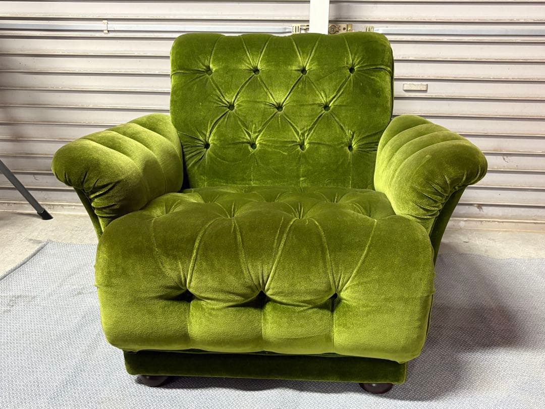 ☆GJ206山口県下松市より オールドカリモク 1人がけソファ　モケットグリーン