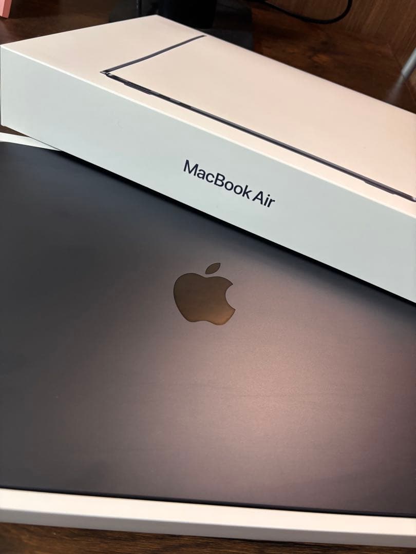 Apple MacBook Air 13.6インチM2 8GB 256GB