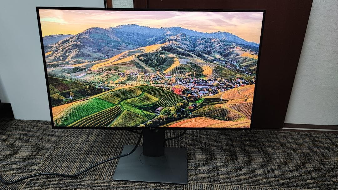 DELL U2720Q 27インチ 4K HDR対応液晶ディスプレイ