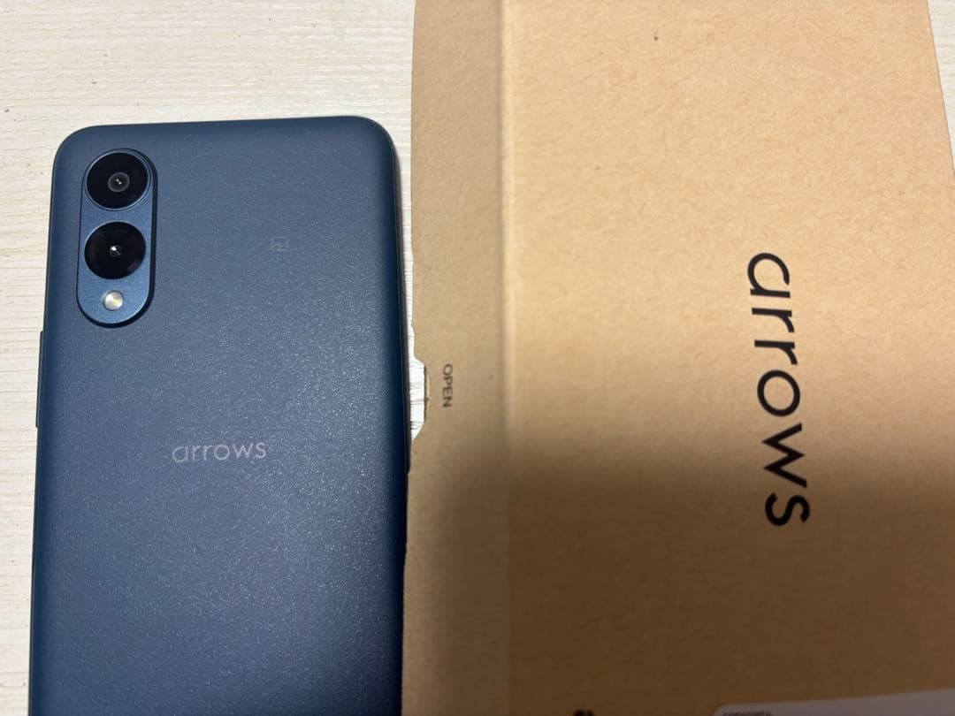 【新品未使用】arrows We2 ネイビ—グリ—ン