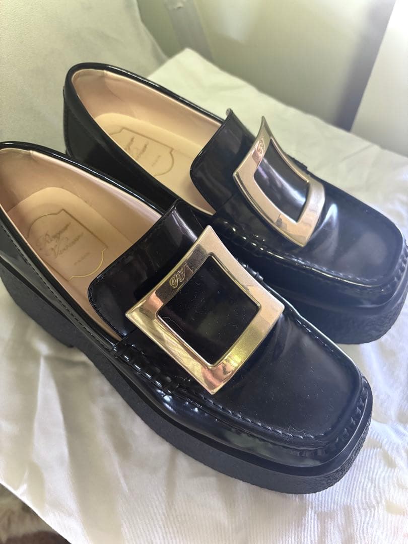 Roger Vivier/ロジェヴィヴィエ ヴィヴレンジャー ローファー