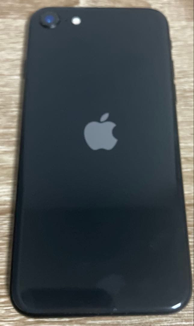 Apple iPhone SE第2世代 ブラック 本体