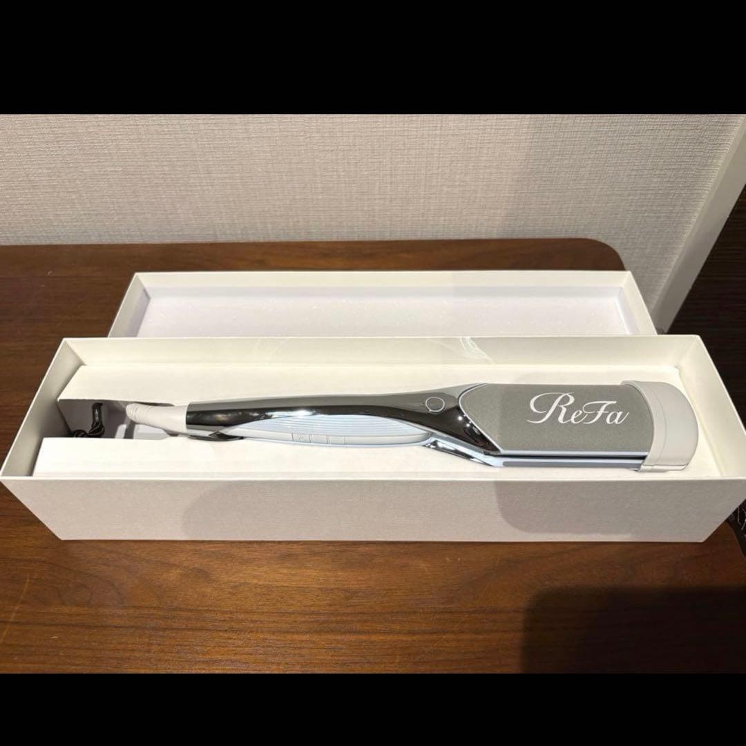 リファ　パワーストレートアイロンプロ　ホワイト