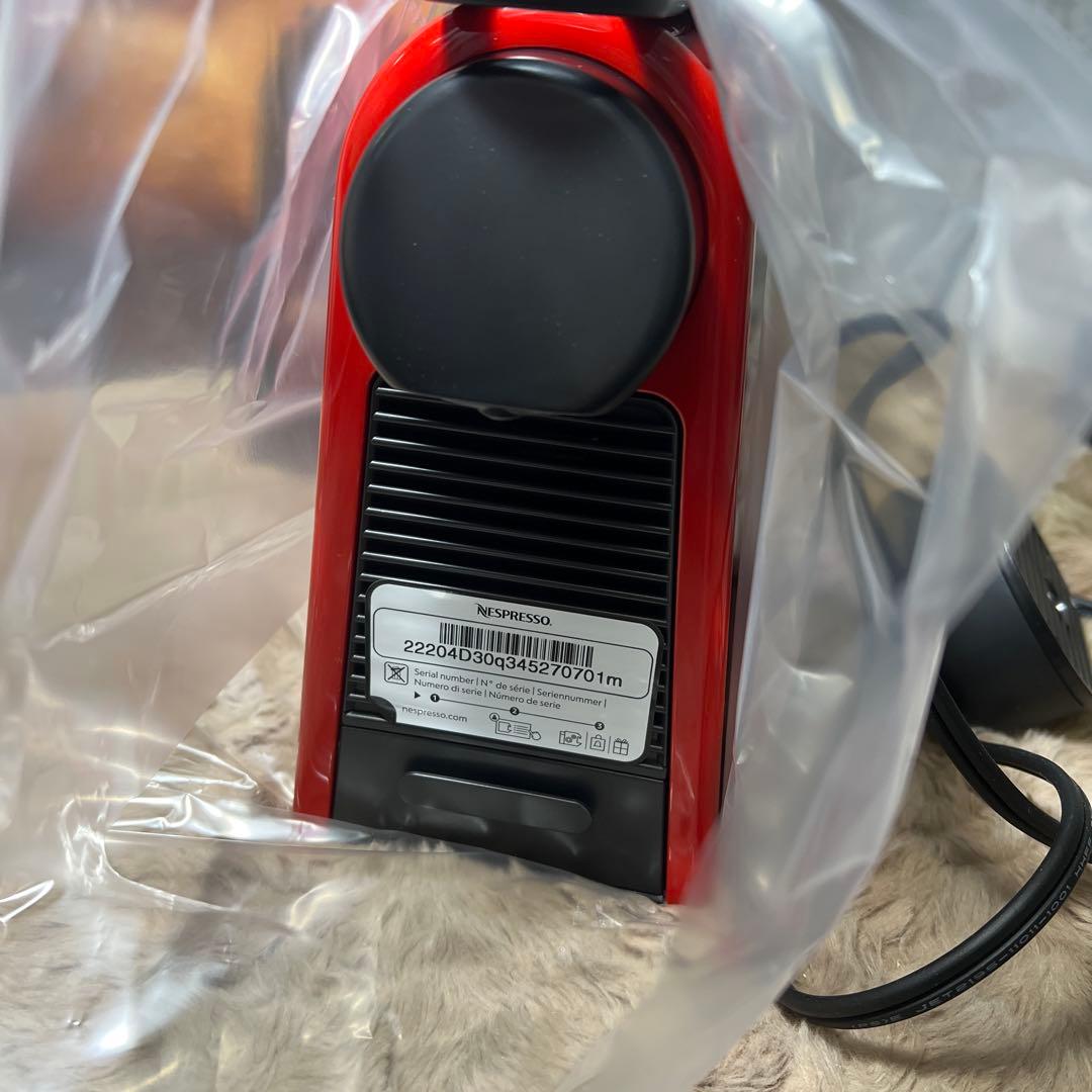 ネスプレッソ カプセル式コーヒーメーカー エッセンサ ミニ ルビーレッド
